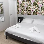 Le Stanze Di Dalia Bed & Breakfast 4*