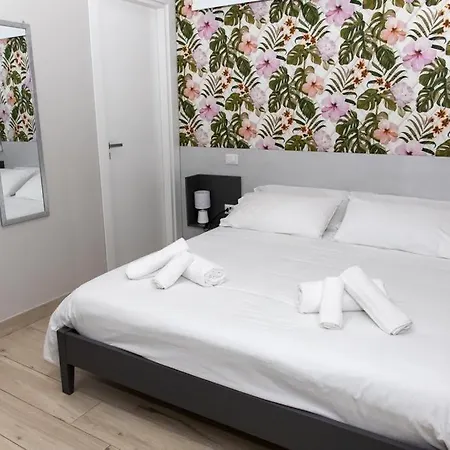 Le Stanze Di Dalia Bed & Breakfast 4*
