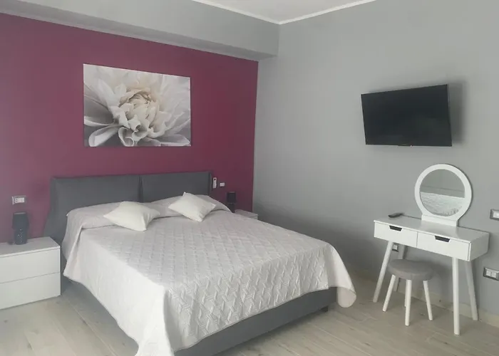 Le Stanze Di Dalia 住宿加早餐酒店 克罗托内